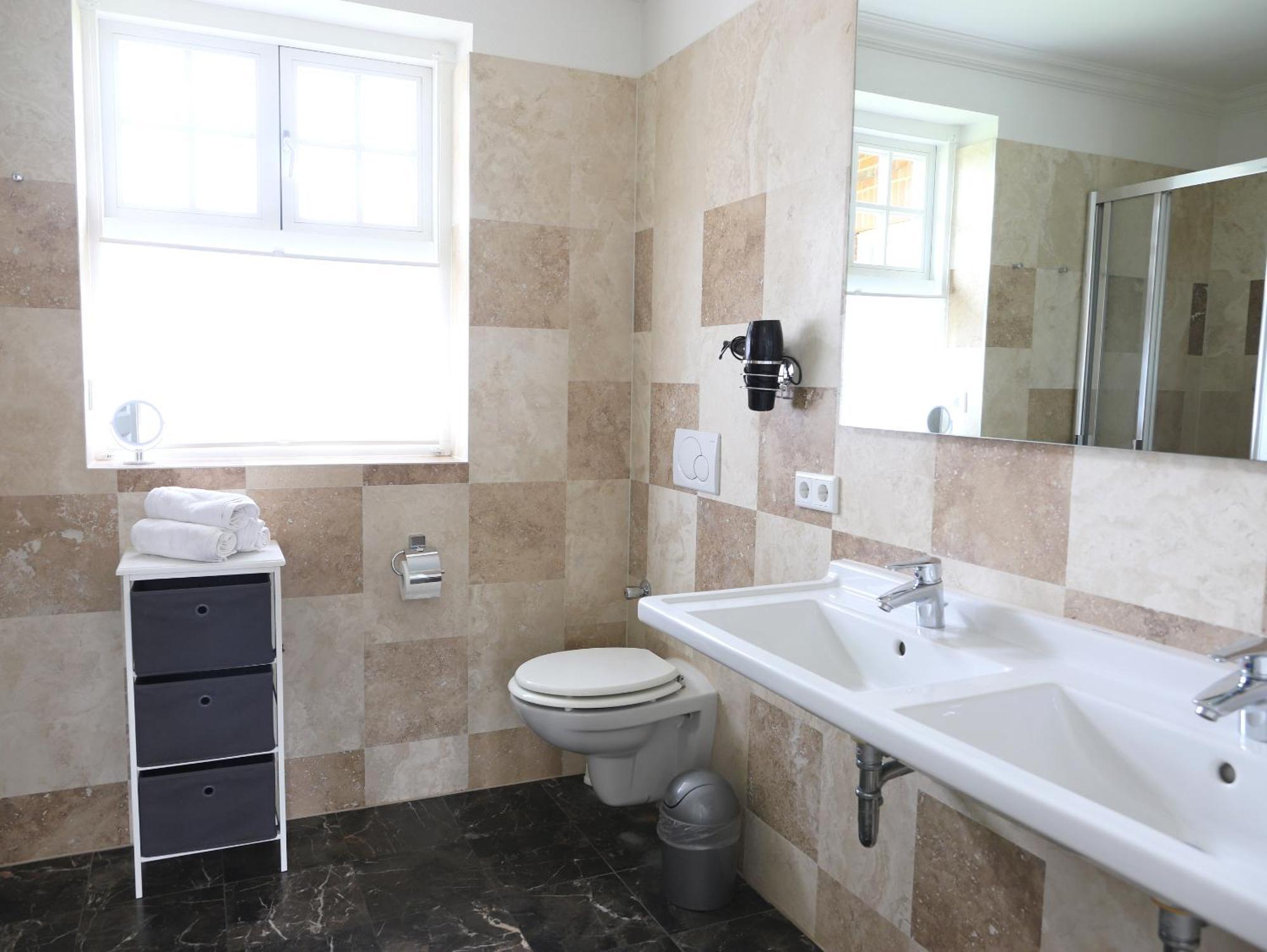 Apartment Bundiswung 7, Whg.1, Gb7 *